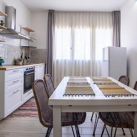 Central Station Apartments - Fanale Rentals Palermo Szoba fotó